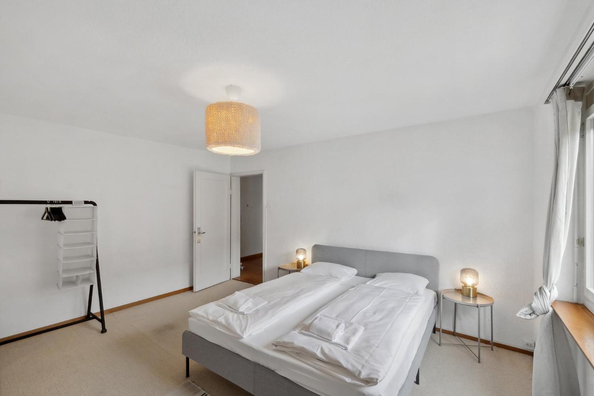 Cozy 2 Bedroom Apartment In Zurich Bagian luar foto