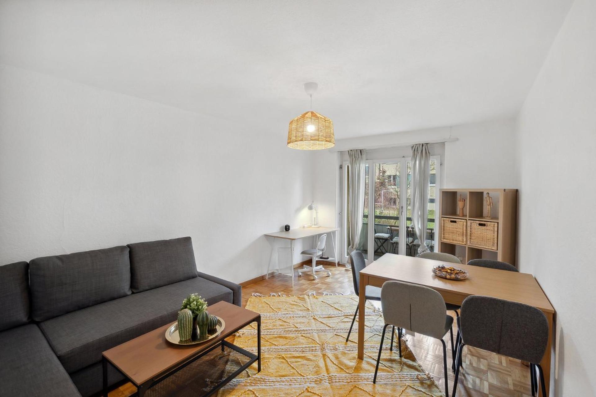 Cozy 2 Bedroom Apartment In Zurich Bagian luar foto