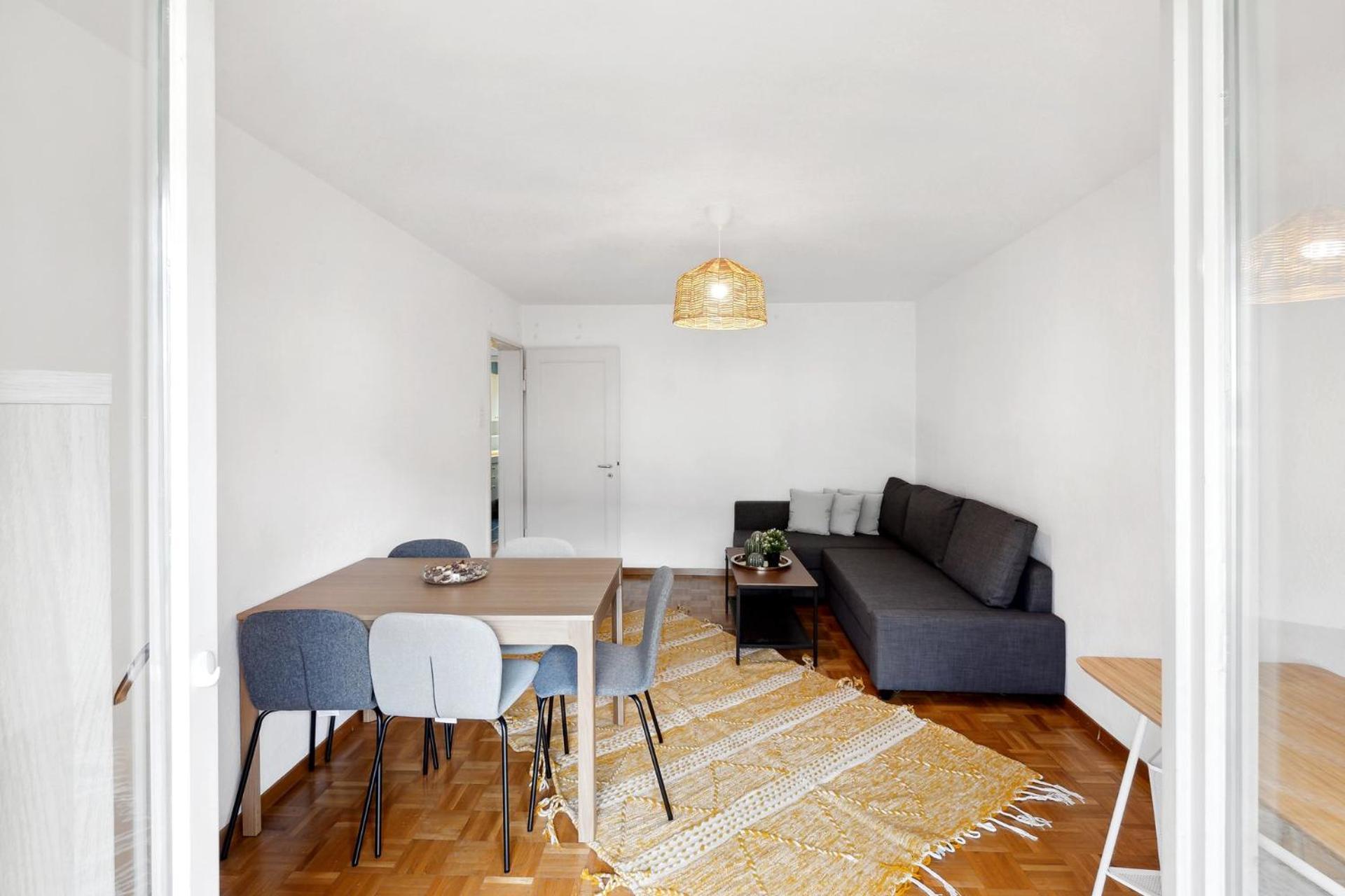 Cozy 2 Bedroom Apartment In Zurich Bagian luar foto